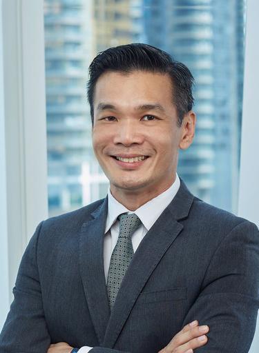 Portrait of Alvin Chiang, leadership advisor at Russell Reynolds Associates
