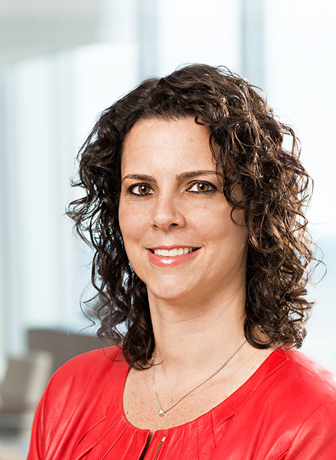 Portrait of Limore Zilberman, leadership advisor at Russell Reynolds Associates