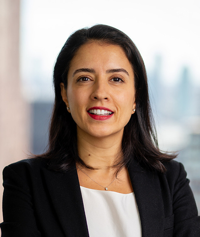 Portrait of Azra Gül, leadership advisor at Russell Reynolds Associates