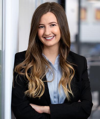 Portrait of Helen Lam, leadership advisor at Russell Reynolds Associates