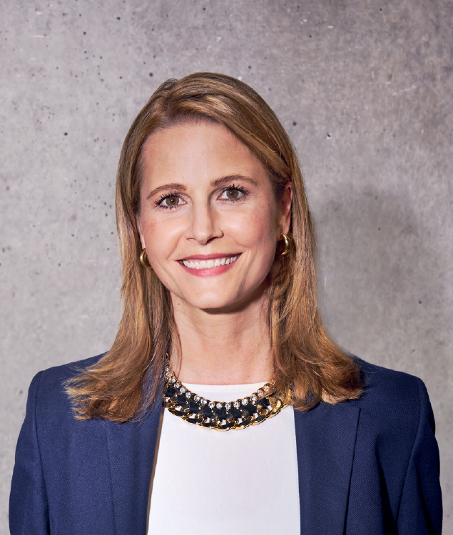 Portrait of Andrea Brych-Birkmeir- leadership advisor at Russell Reynolds Associates