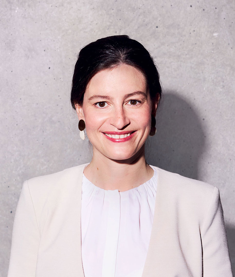 Portrait of Marie-Therese Sonnauer, leadership advisor at Russell Reynolds Associates