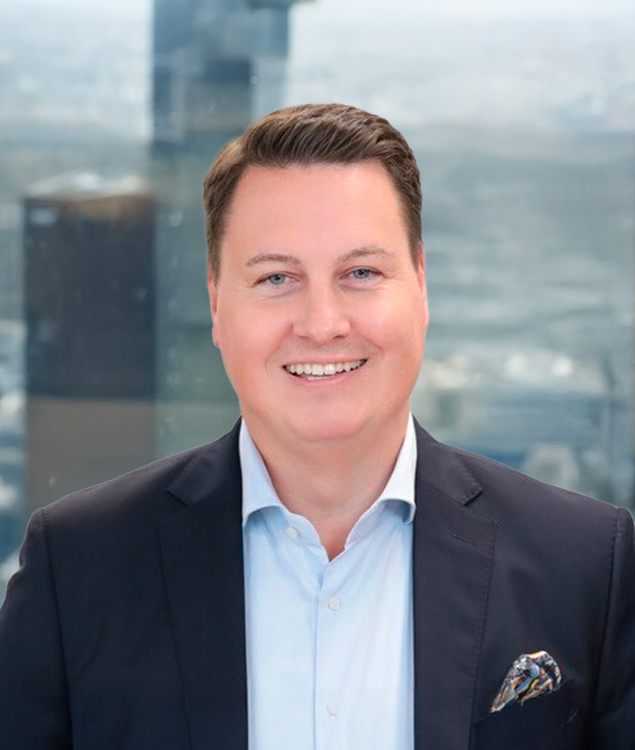 Portrait of Jan Plambeck, leadership advisor at Russell Reynolds Associates