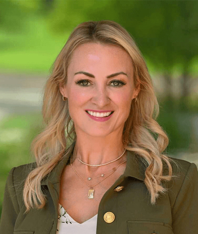 Portrait of Marla Oates, leadership advisor at Russell Reynolds Associates