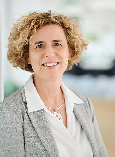 Portrait of Katrien Demeester, leadership advisor at Russell Reynolds Associates