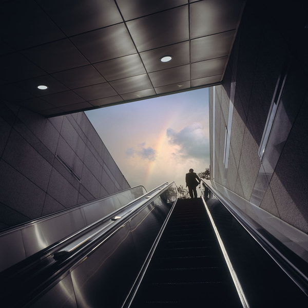 rra-image-escalator-1055897964.jpg