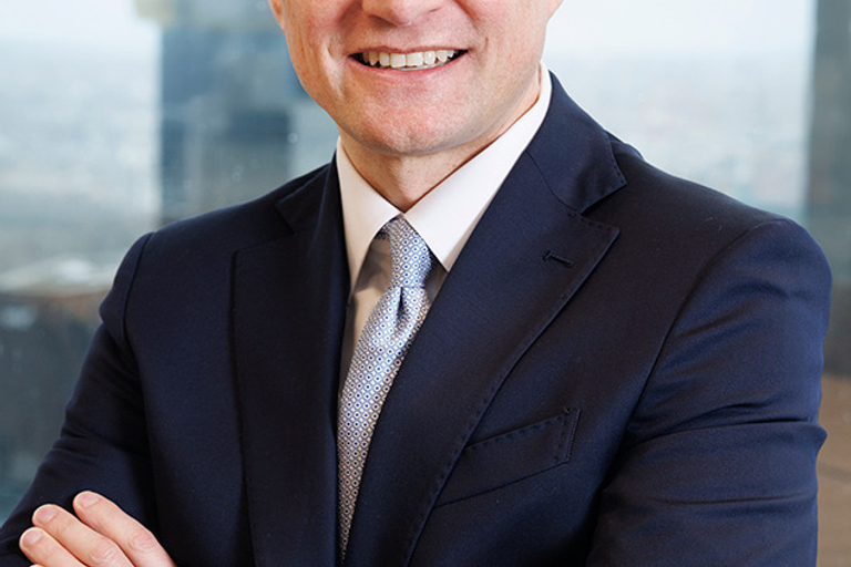 Portrait of Alistair Macrae, leadership advisor at Russell Reynolds Associates