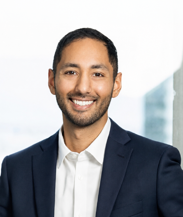 Portrait of Arin Veerapen, leadership advisor at Russell Reynolds Associates