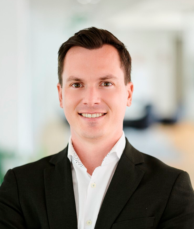 Portrait of Arno Blanckaert, leadership advisor at Russell Reynolds Associates