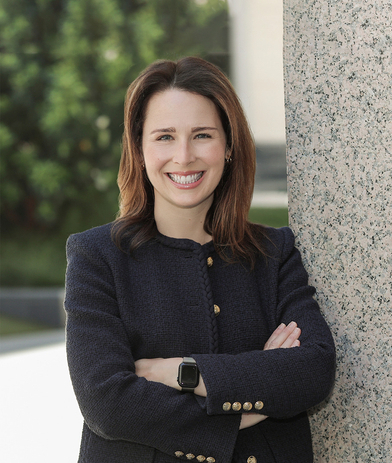 Portrait of Lisa Hoover, leadership advisor at Russell Reynolds Associates